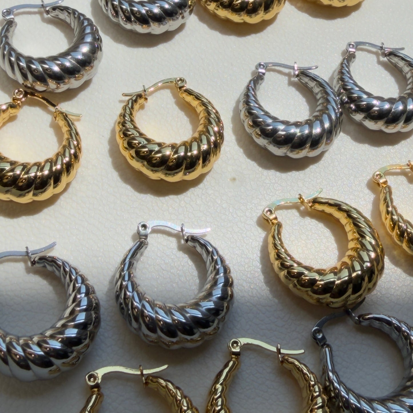 Zuri Hoops